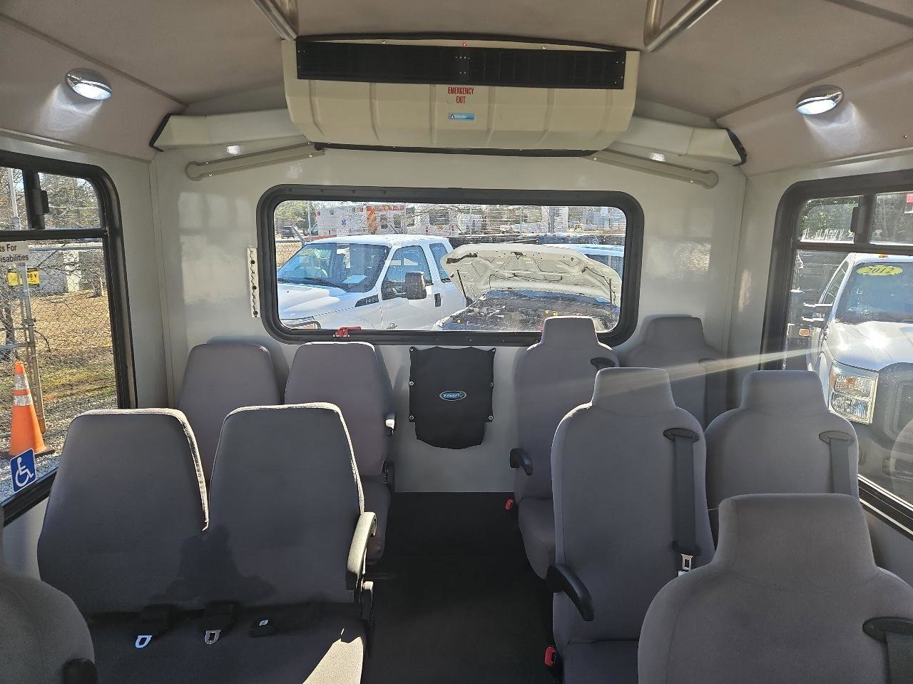Used 2015 Chevrolet Express 4500 w/ Shuttle Bus Package RWD image 25