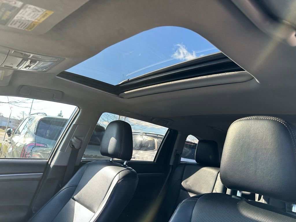 Used 2017 Toyota Highlander Limited image 16