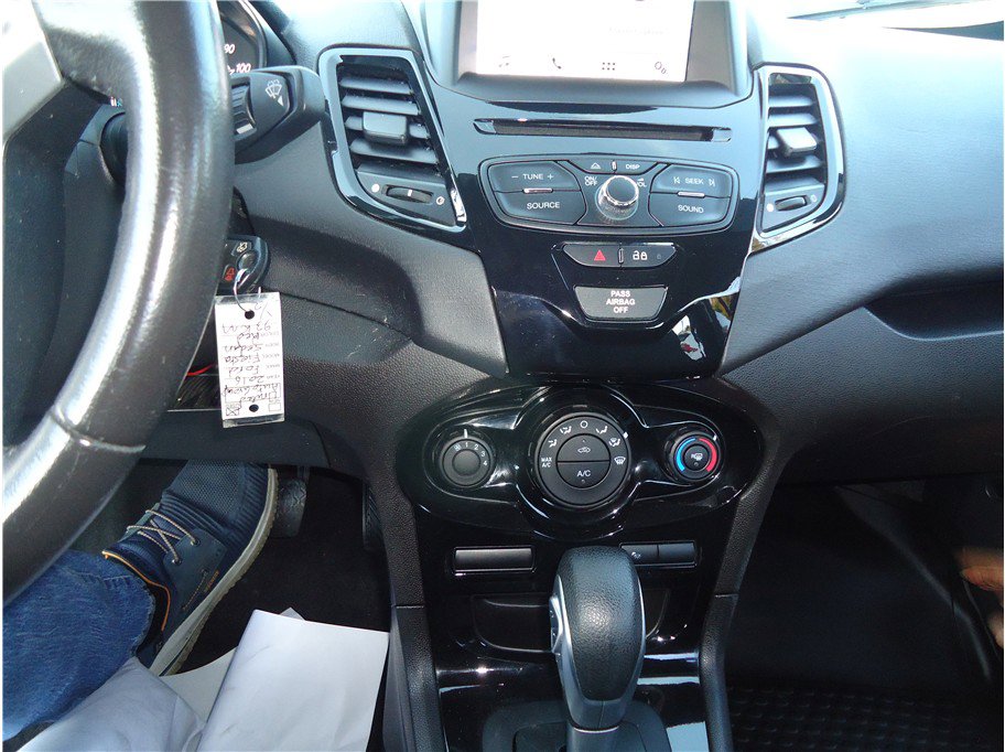 Used 2016 Ford Fiesta SE w/ Equipment Group 201A image 19