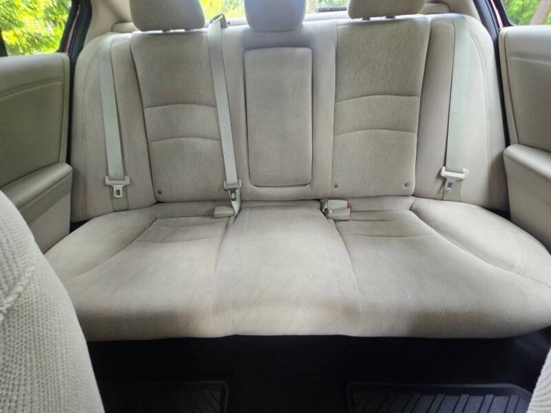 Used 2015 Honda Accord EX image 16
