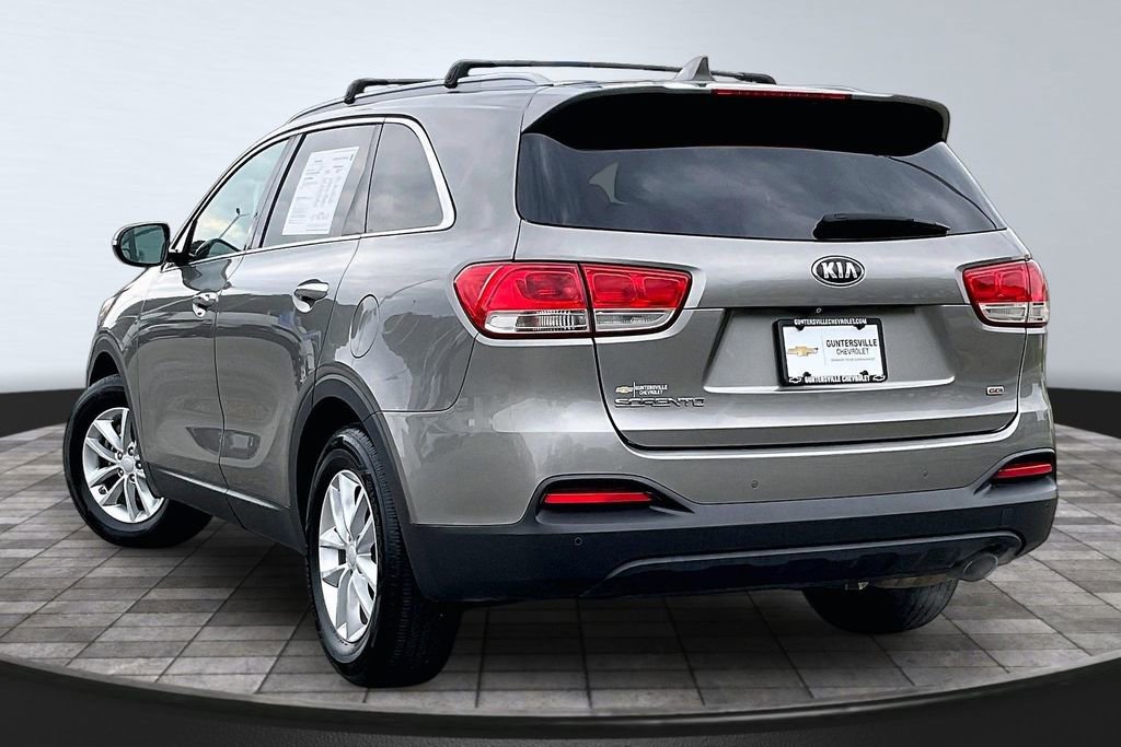 Used 2017 Kia Sorento FWD w/ LX Convenience Package image 13