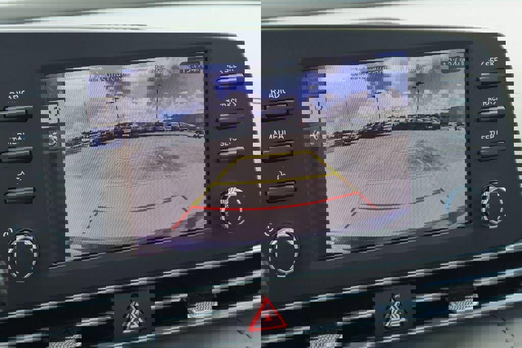 New 2026 Hyundai Elantra Sport image 4