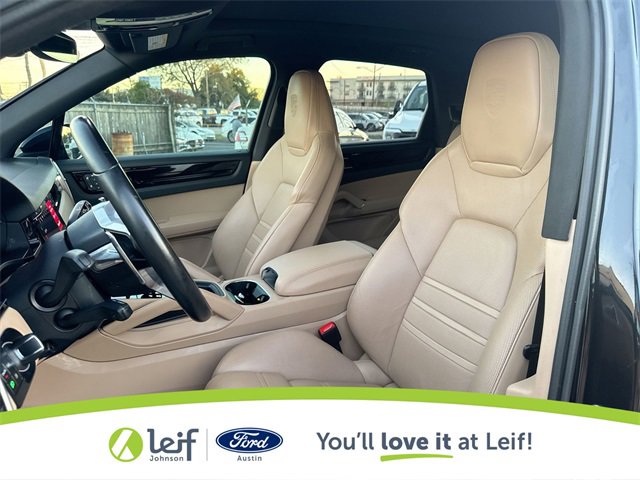 Used 2023 Porsche Cayenne image 17