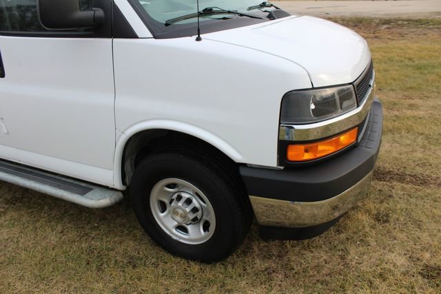 Used 2022 Chevrolet Express 2500 w/ Driver Convenience Package image 5