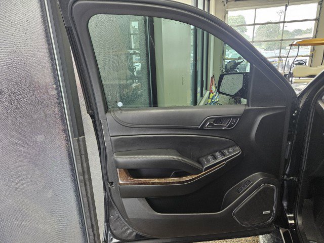Used 2019 Chevrolet Suburban LT w/ LT Signature Package AWD/4WD image 19