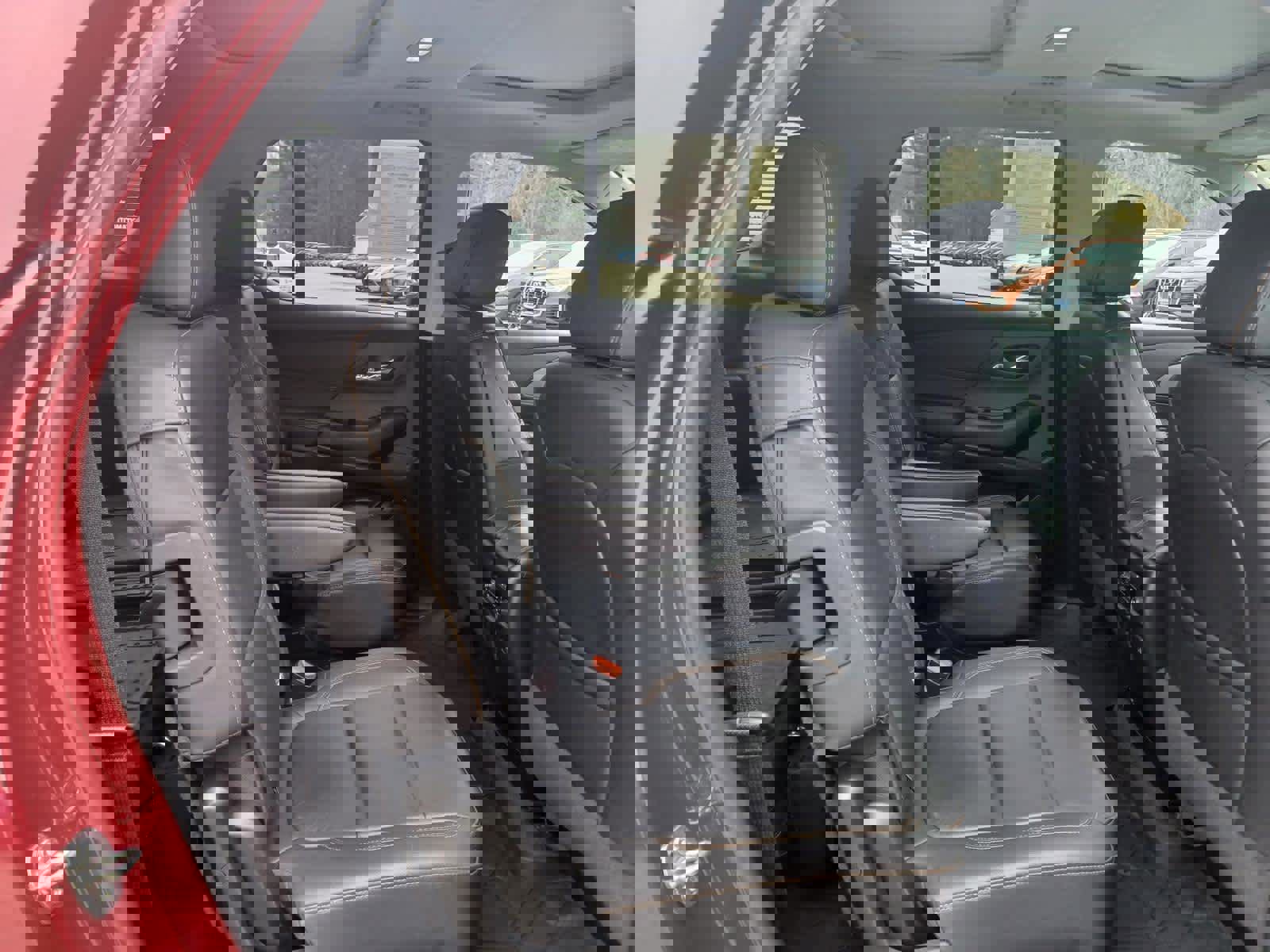 Used 2020 Chevrolet Traverse LT w/ LT Premium Package image 23