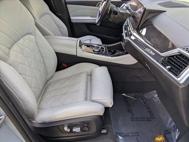 Used 2024 BMW X5 sDrive40i w/ M Sport Package RWD image 22