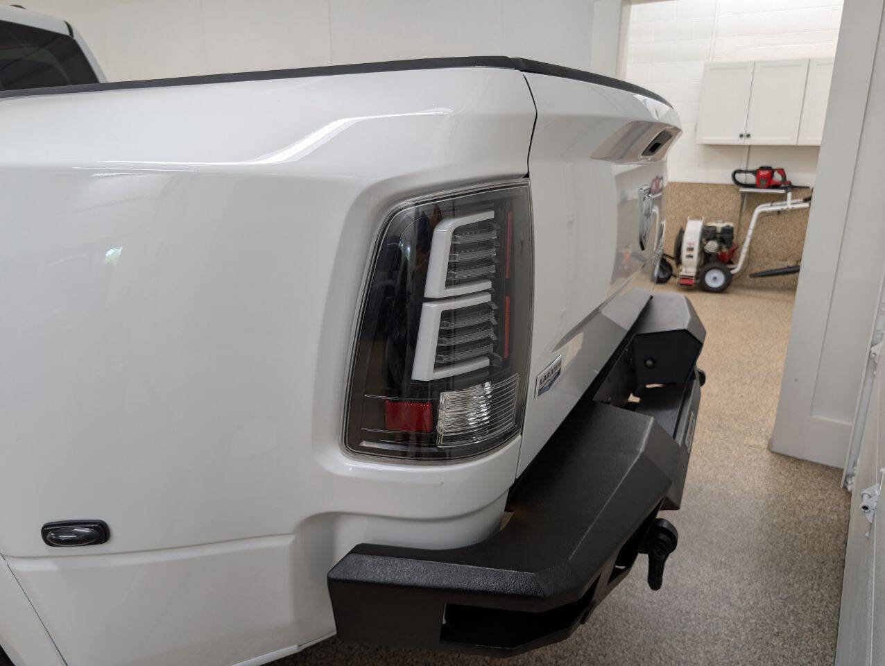 Used 2011 RAM 3500 SLT w/ Luxury Group image 4