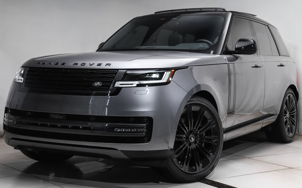 Used 2025 Land Rover Range Rover SE AWD/4WD image 18