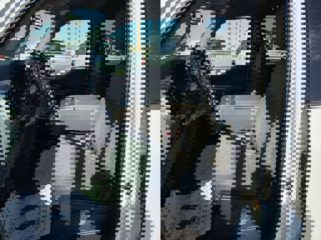 Used 2022 Ford F150 XLT w/ Equipment Group 301A Mid image 18