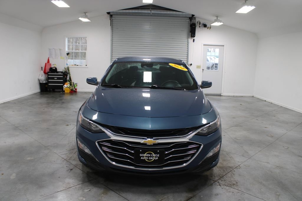 Used 2024 Chevrolet Malibu LT image 3