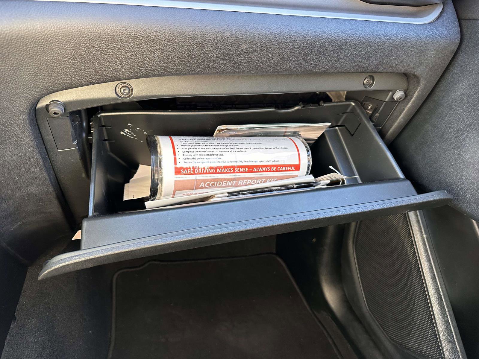 Certified 2022 Ford Explorer XLT w/ Equipment Group 202A image 30