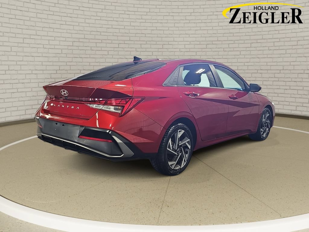 Certified 2025 Hyundai Elantra SEL FWD image 8