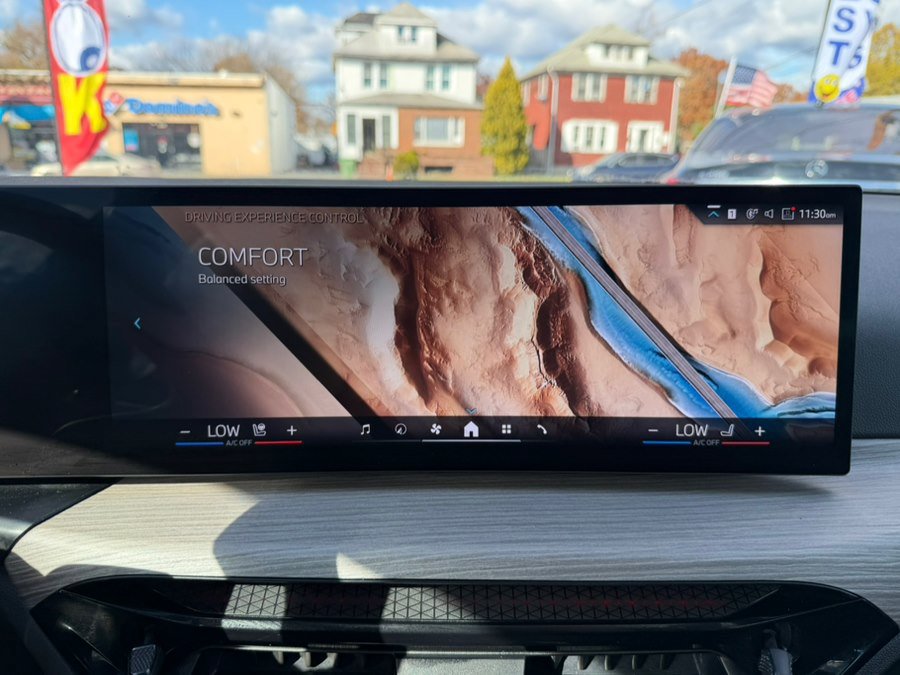 Used 2025 BMW 330i xDrive Sedan image 39