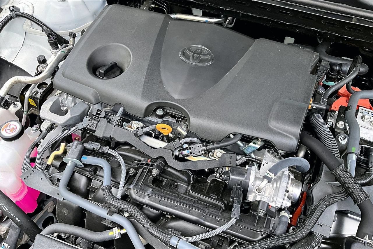 Used 2025 Toyota Camry LE FWD image 31