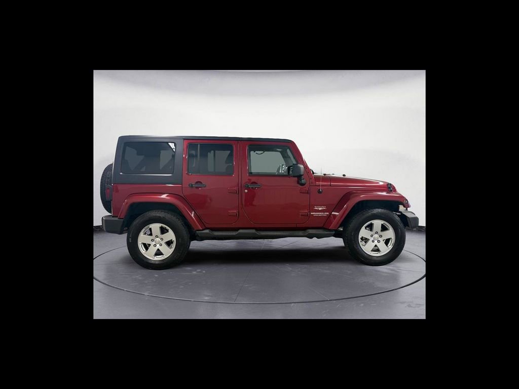 Used 2012 Jeep Wrangler Unlimited Sahara w/ Dual Top Group image 7