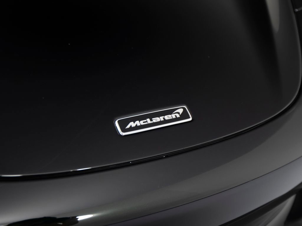 Used 2024 McLaren 750S Spider image 40