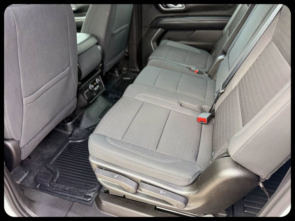 Used 2021 Chevrolet Suburban 2WD image 27