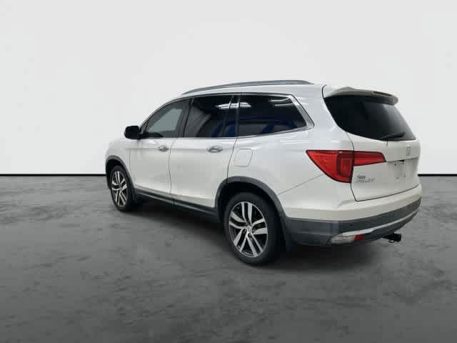 Used 2016 Honda Pilot Elite image 2