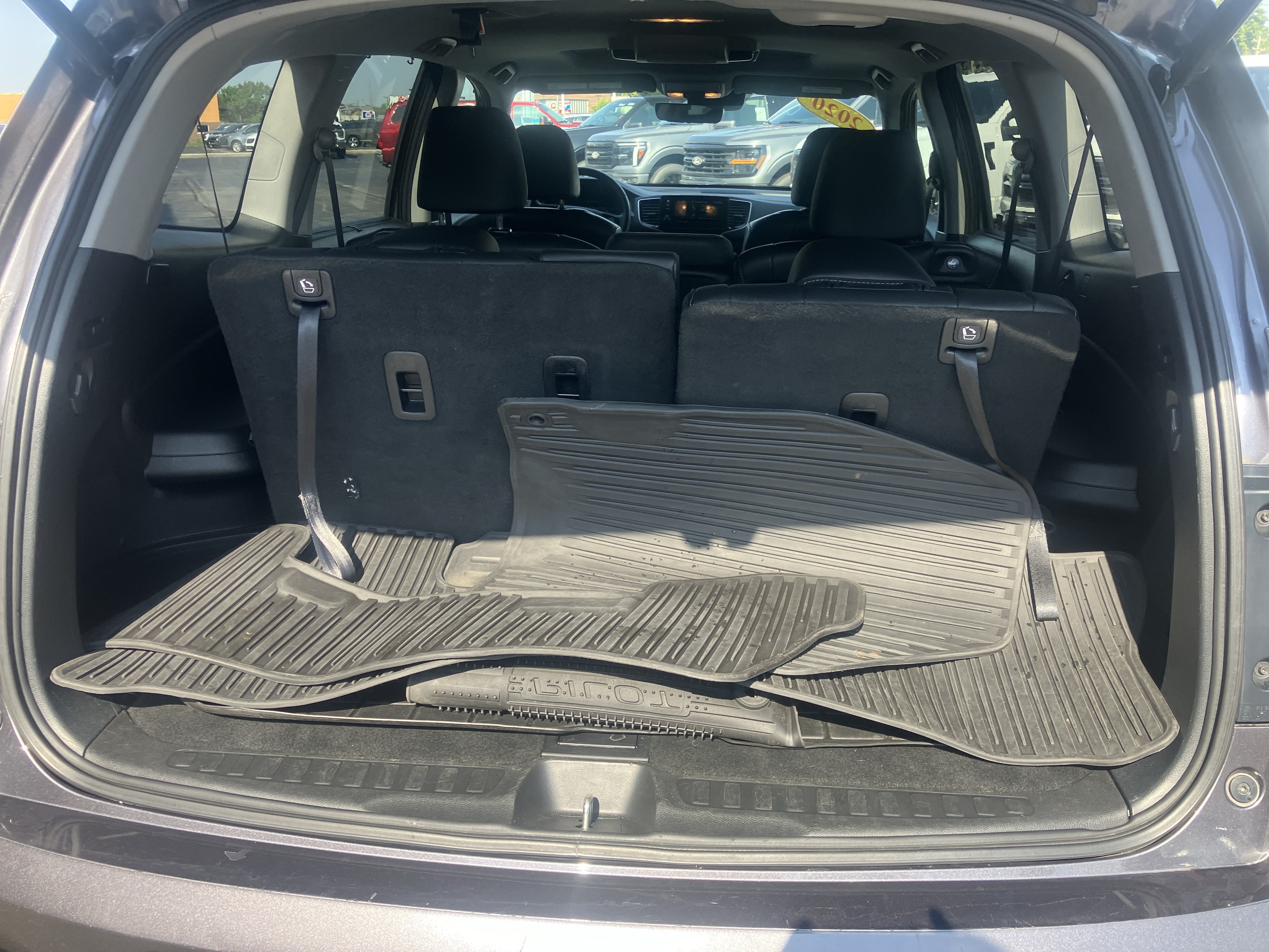 Used 2020 Honda Pilot Touring image 13