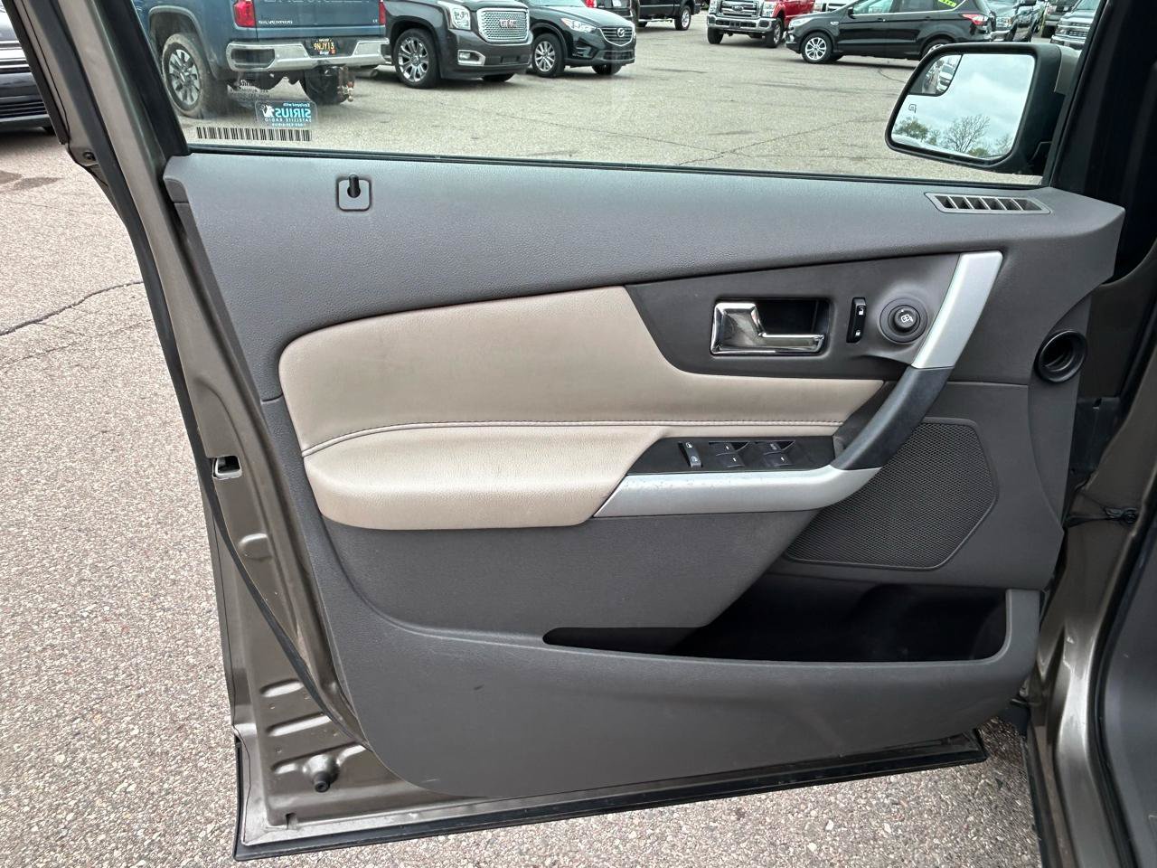 Used 2013 Ford Edge SEL FWD image 14