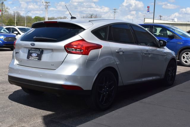 Used 2016 Ford Focus SE w/ Equipment Group 201A image 9