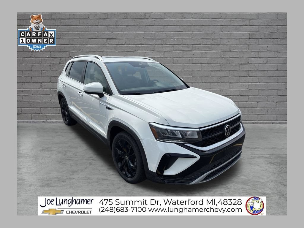 Used 2022 Volkswagen Taos SE w/ Panoramic Sunroof Package AWD/4WD 360° Tour