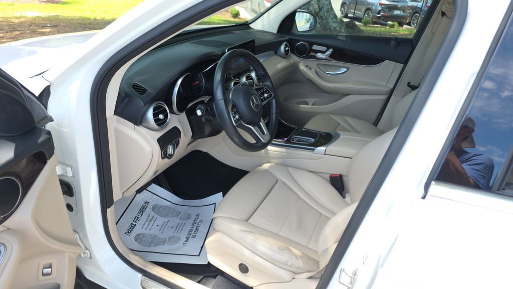 Certified 2022 Mercedes-Benz GLC 300 image 23