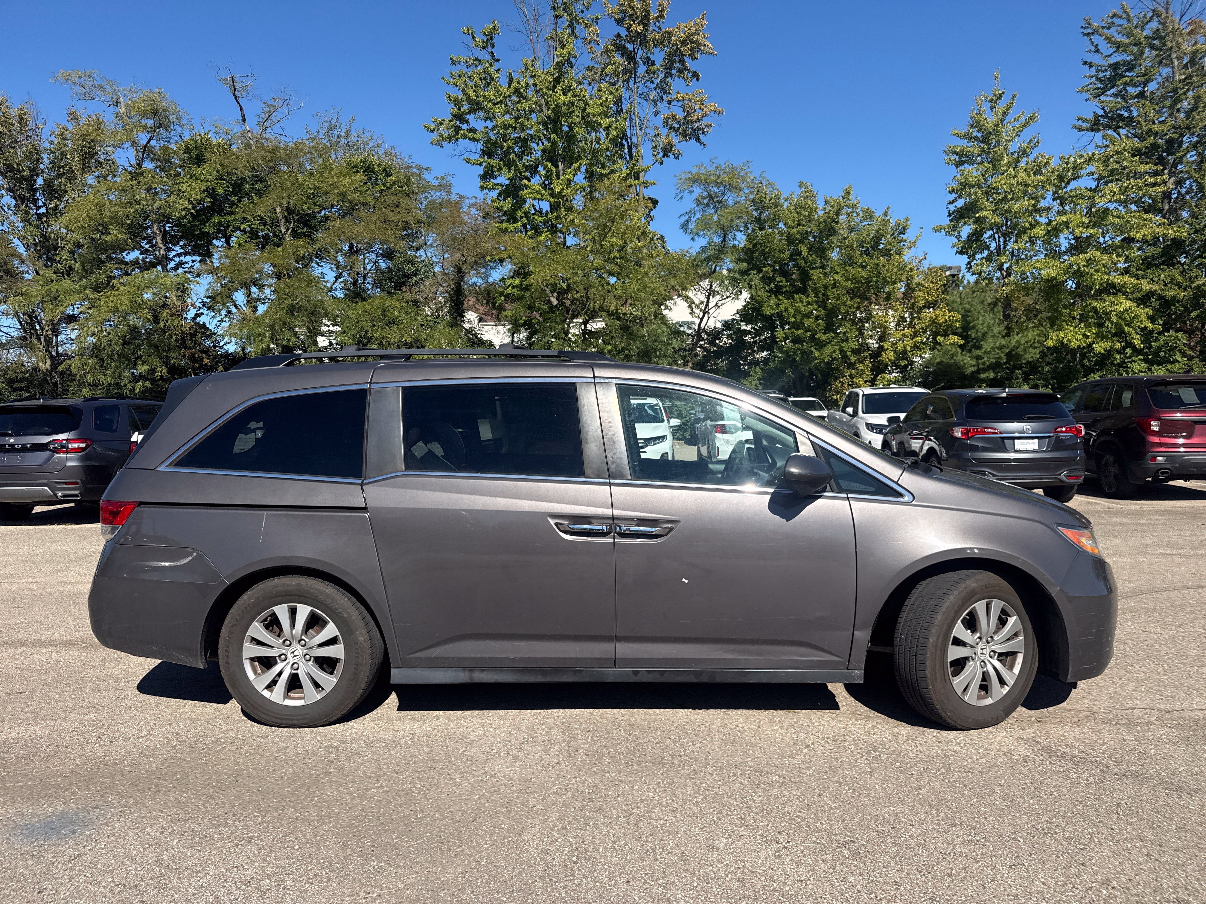Used 2016 Honda Odyssey SE image 24