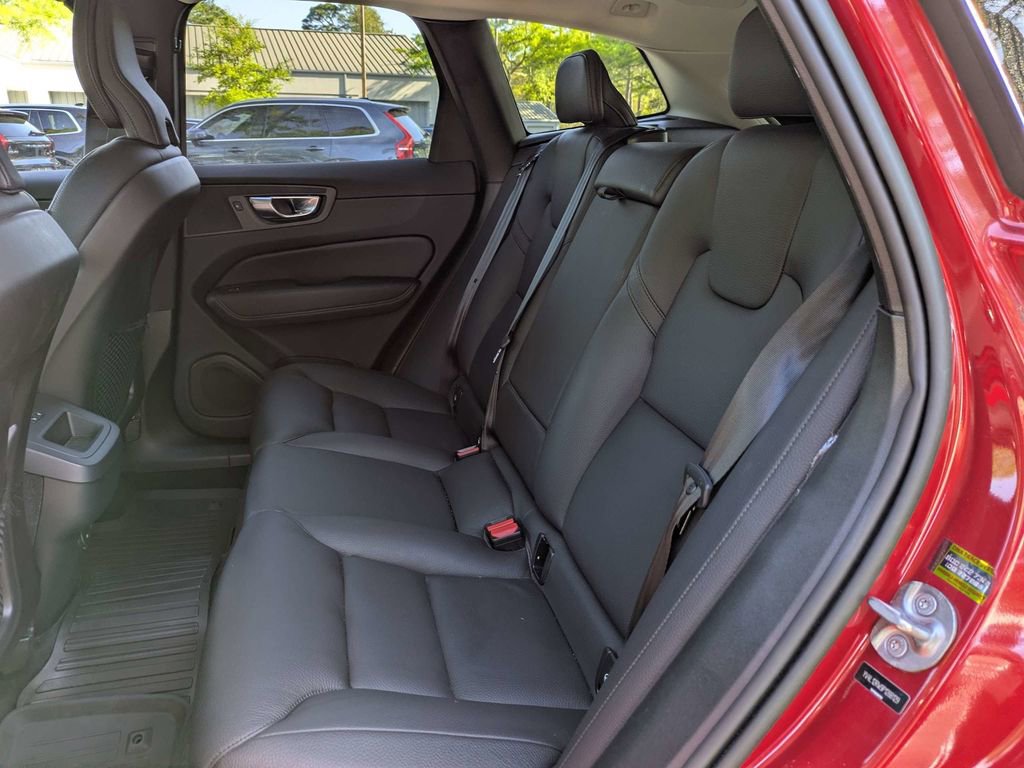 Used 2023 Volvo XC60 B5 Plus w/ Climate Package image 14