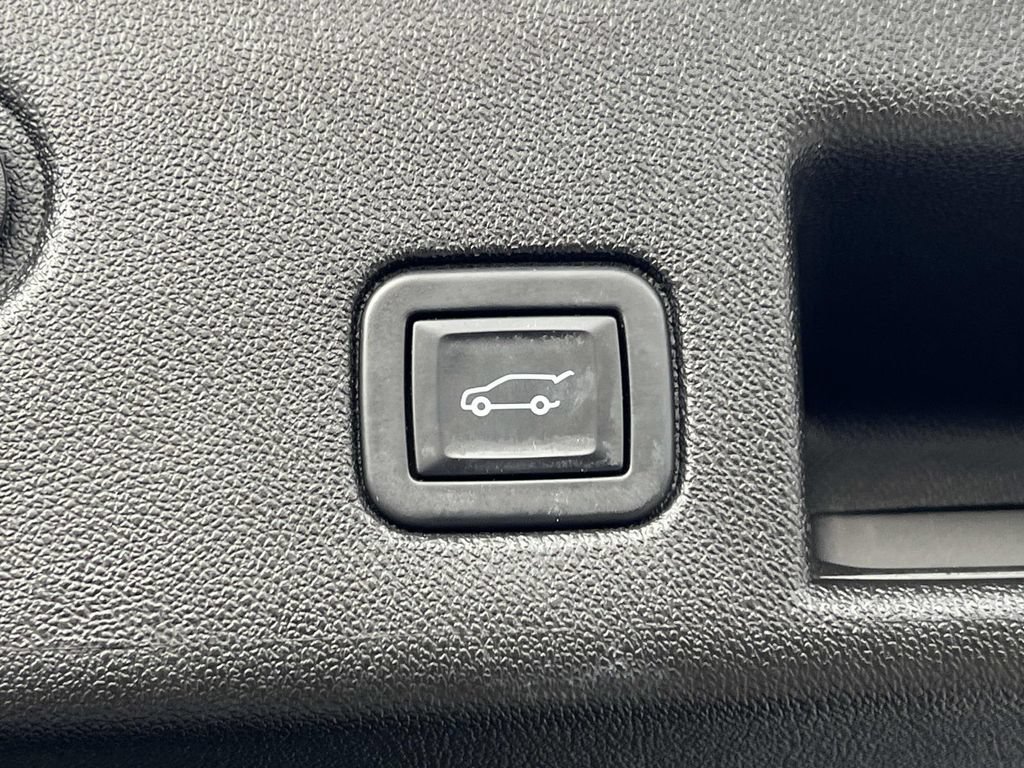 Certified 2022 Chevrolet Equinox LT w/ Driver Convenience Package FWD image 10