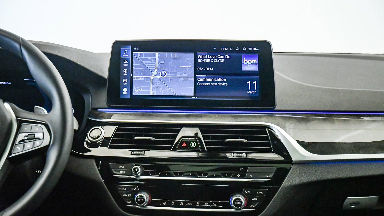 Certified 2023 BMW 530e w/ Premium Package image 14