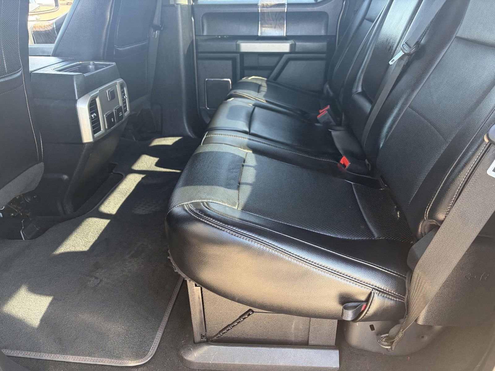 Used 2019 Ford F350 Lariat w/ Lariat Ultimate Package image 18