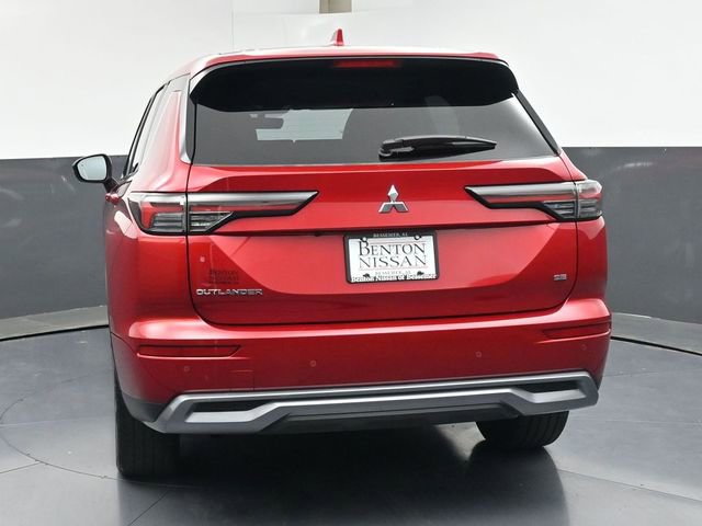 Used 2025 Mitsubishi Outlander SE FWD image 40