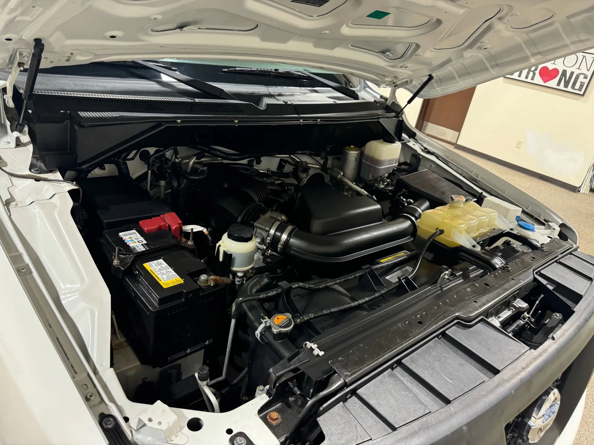 Used 2018 Nissan NV 3500 S image 61