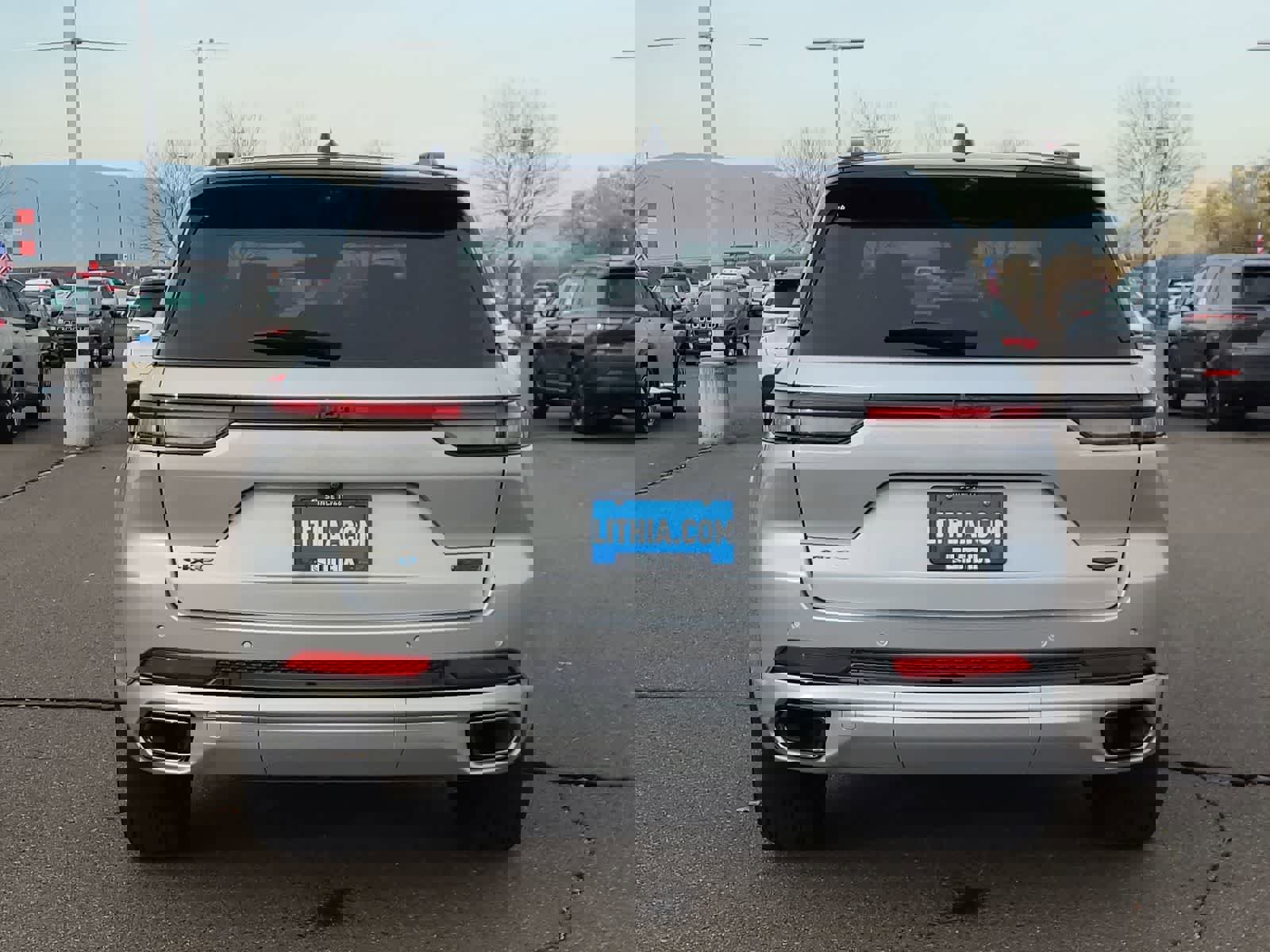 Used 2023 Jeep Grand Cherokee Summit image 13