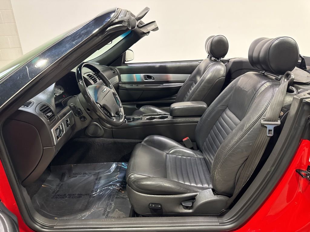 Used 2002 Ford Thunderbird image 22