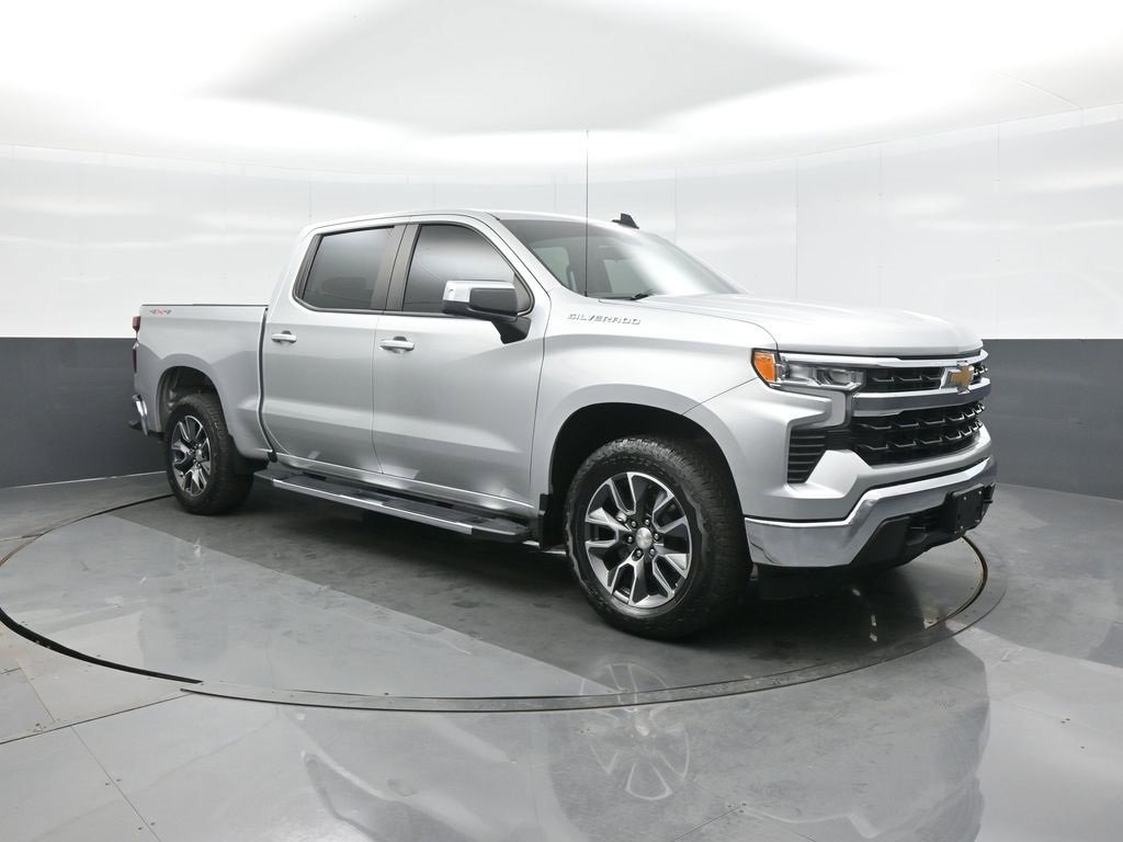 Used 2022 Chevrolet Silverado 1500 LT image 1
