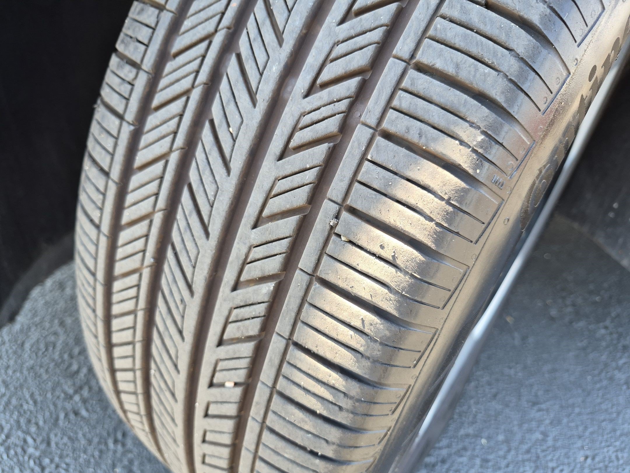 Used 2025 Volkswagen ID. Buzz Pro S RWD image 12
