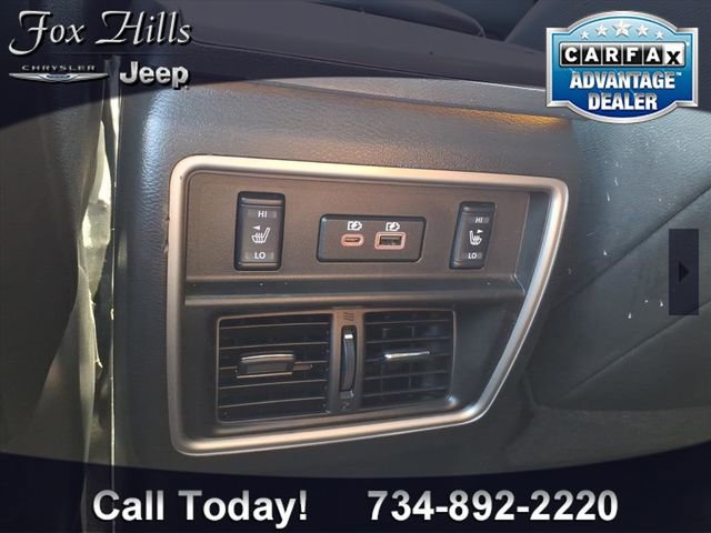 Used 2021 Nissan Murano SL w/ SL Moonroof Package image 12