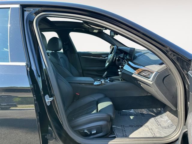 Used 2023 BMW 530e xDrive AWD/4WD image 15
