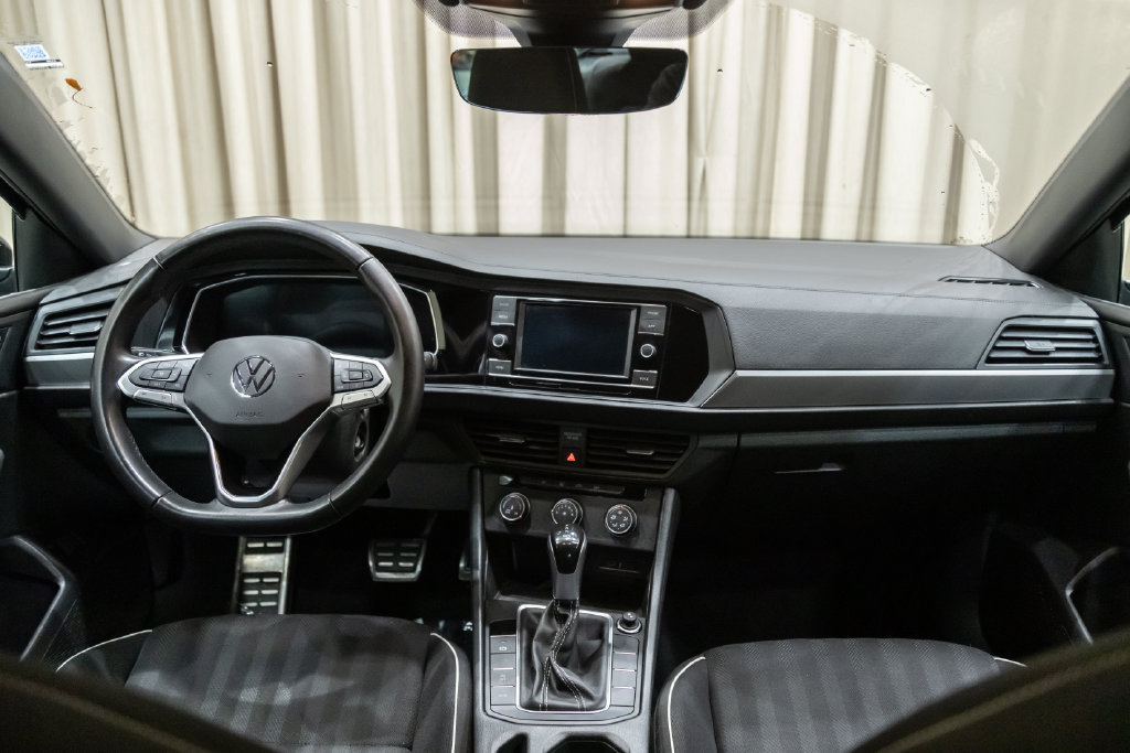 Used 2023 Volkswagen Jetta Sport FWD image 16