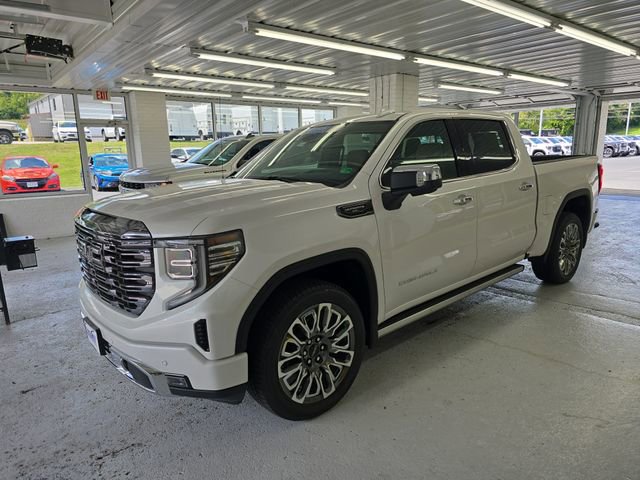 Used 2024 GMC Sierra 1500 Denali Ultimate image 2