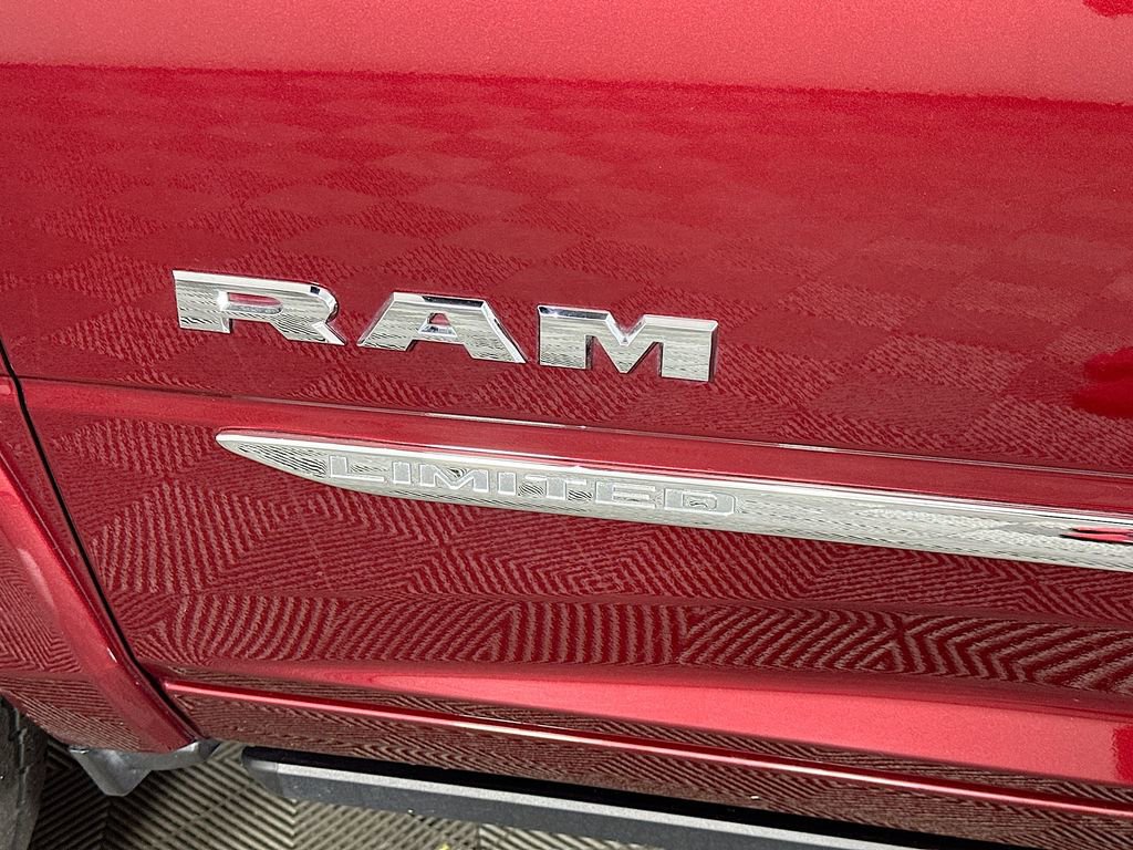 Used 2024 RAM 3500 Limited image 29