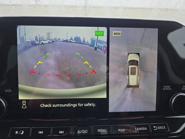 New 2025 Nissan Pathfinder SL w/ Black Appearance Package image 25