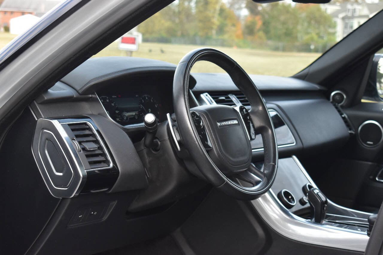 Used 2018 Land Rover Range Rover Sport HSE Dynamic image 19
