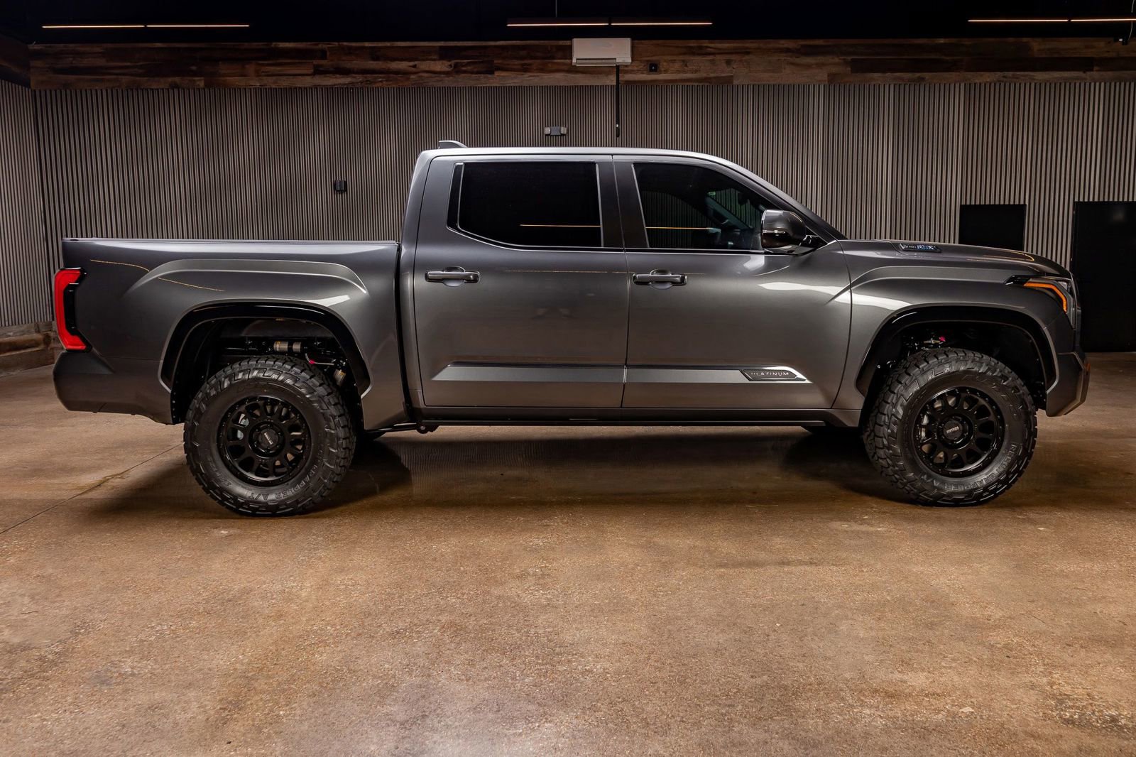 Used 2025 Toyota Tundra Platinum image 11