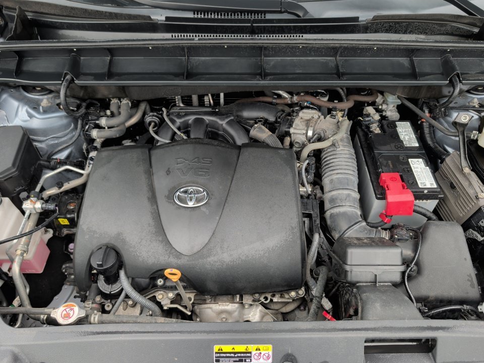 Used 2021 Toyota Highlander XLE AWD/4WD image 20