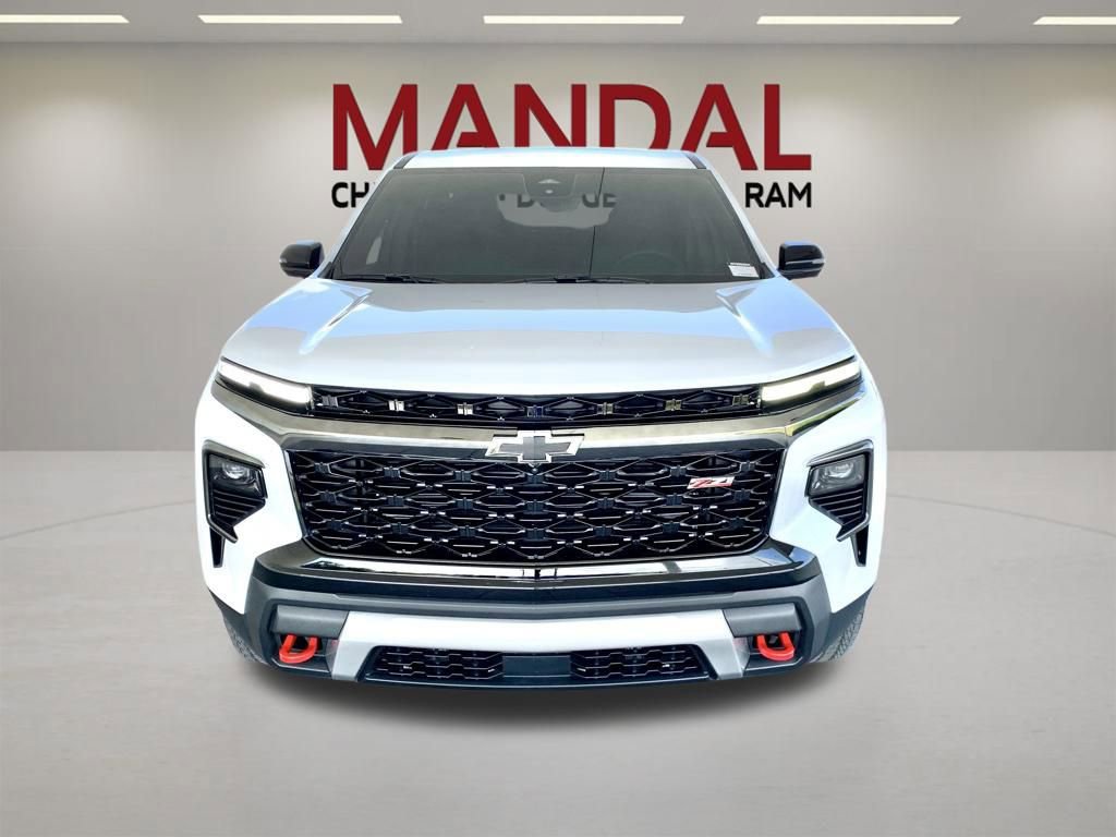 Used 2026 Chevrolet Traverse Z71 w/ Driver Confidence Package AWD/4WD image 3