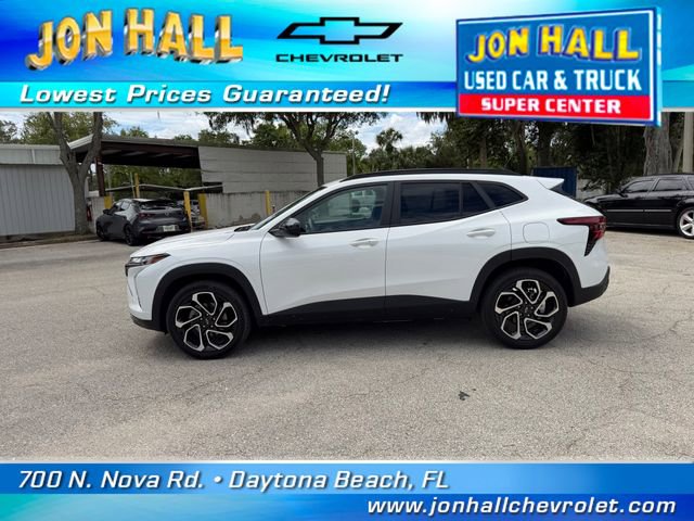 Used 2024 Chevrolet Trax RS w/ Sunroof Package FWD image 4